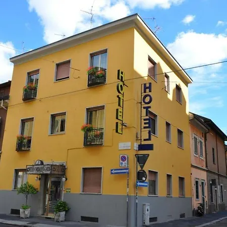 Hotell Dover 2*