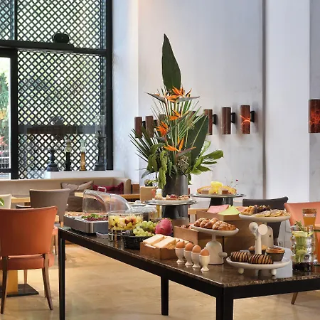 Hotell Milan Suite Hotel 4*