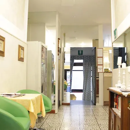 Del Sud Hotel *