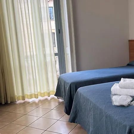Ξενοδοχείο Salerno 3*