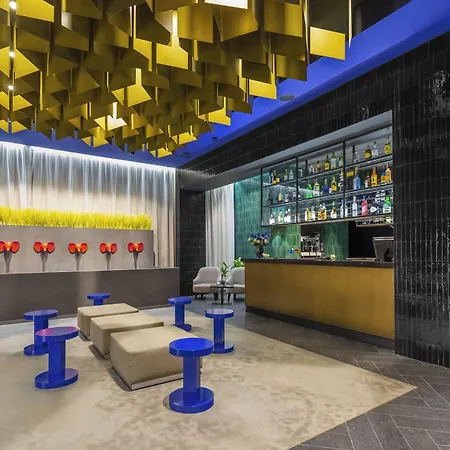 Glam Hotel 4*