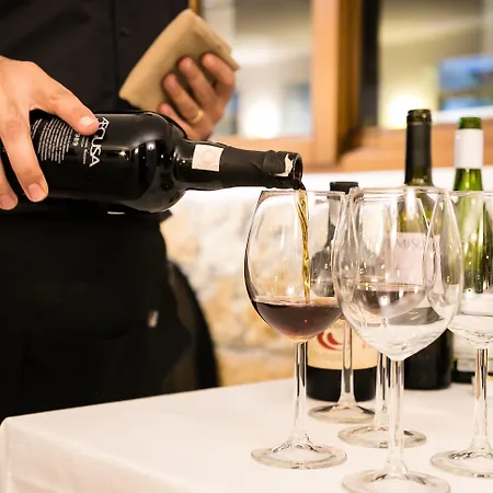 Hotel Ristorante Cavalluccio Marino 3*