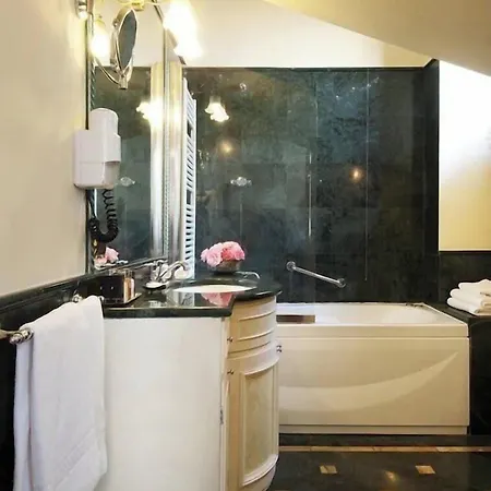 Hotel Petit Palais De Charme Milan