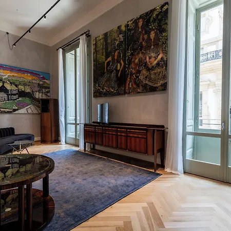 Hotel Galleria Vik - Townhouse Galleria - Small Luxury Of The World
