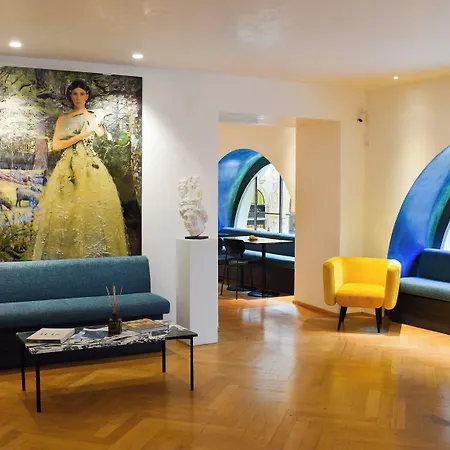 Hotel Galleria Vik - Townhouse Galleria - Small Luxury Of The World 5*