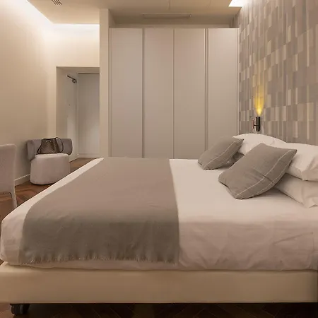 Hotel Pierre Milán