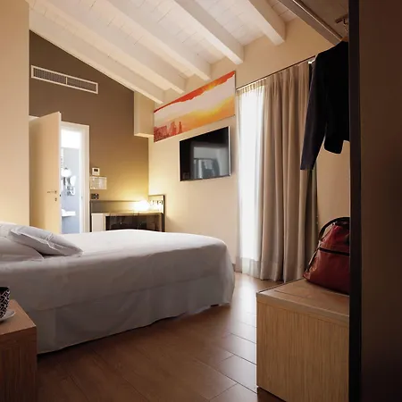 Hotel Biocity 3*