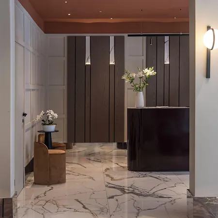 Del Corso 3* Milan