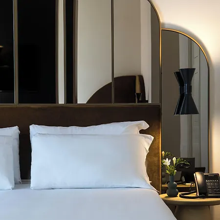 Del Corso 3* Milan