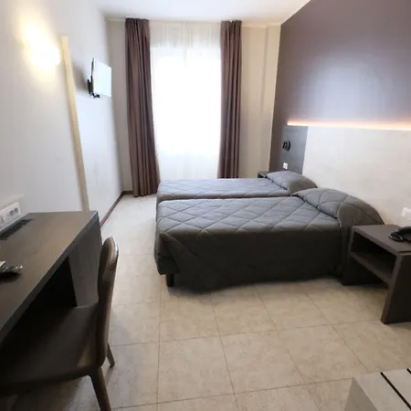 Mistral 3* Milan