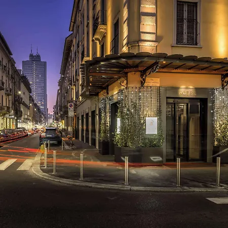 Worldhotel Casati 18 4*
