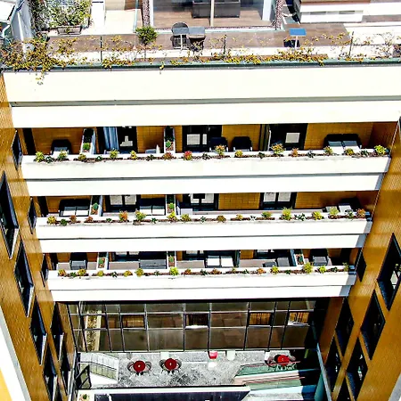 Hotell Art Navigli 4*