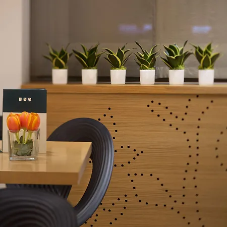 Unahotels Mediterraneo 4*