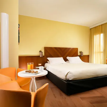 Unahotels Mediterraneo Hotel 4*
