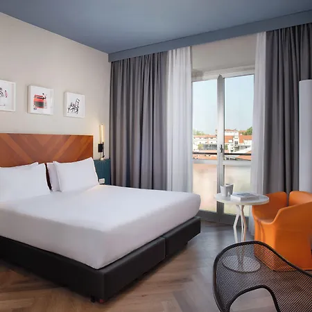 Unahotels Mediterraneo 4*