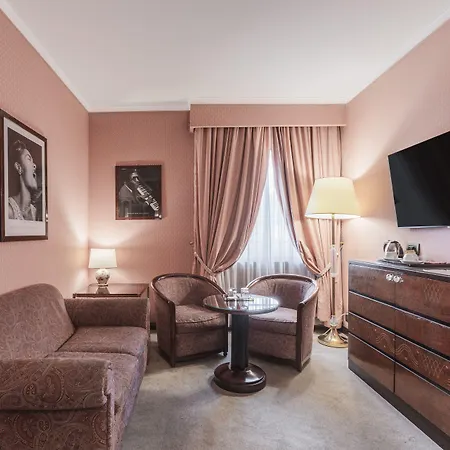 Hotel Doria Grand Milan