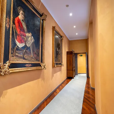 Hotel Regina Milan