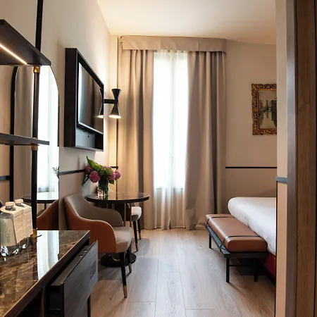 Regina Hotel 4*