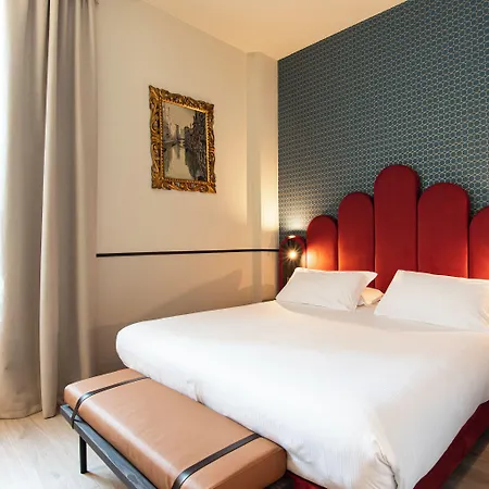 Regina Hotel 4*