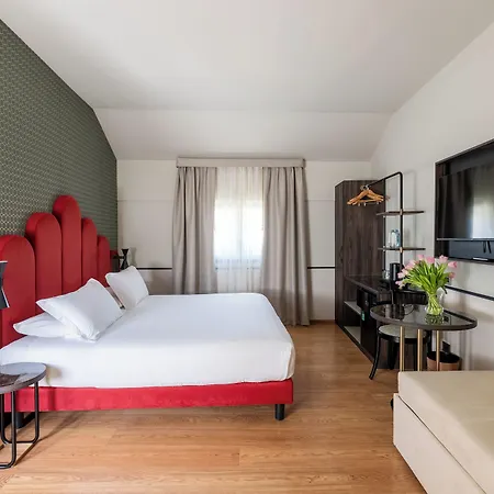 Regina 4*
