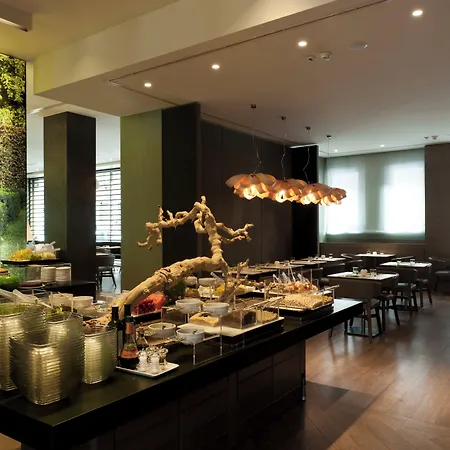 Hotel Starhotels Echo Mediolan