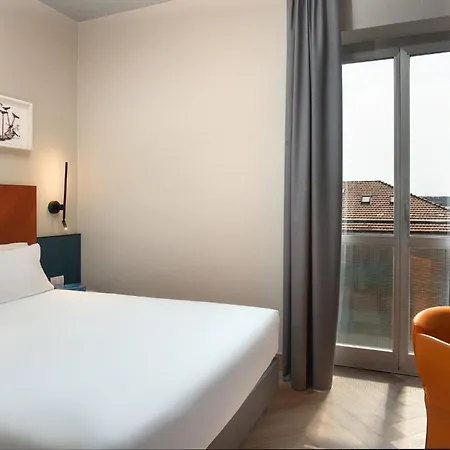 Unahotels Mediterraneo 4*