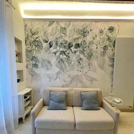 Younique Flat - Center Milánó