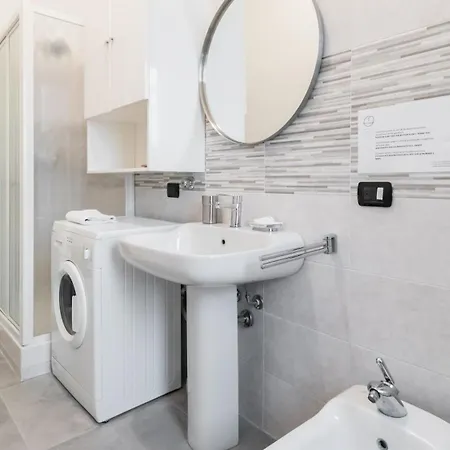 Italianway Easy - Cristoforo Colombo 1 Apartment