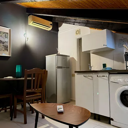 Hosting Dreams Attics - Duomo Apartment Milan