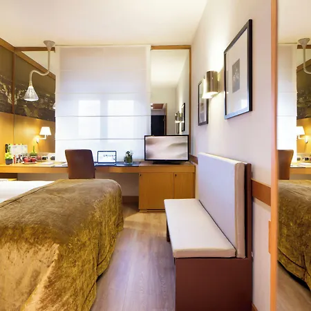 Starhotels Tourist Hotel 4*