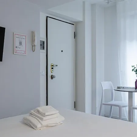 Apartment Italianway Milan