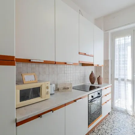 M.aurelio Red Apartment