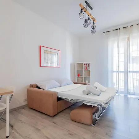 M.aurelio Red Apartament Mediolan