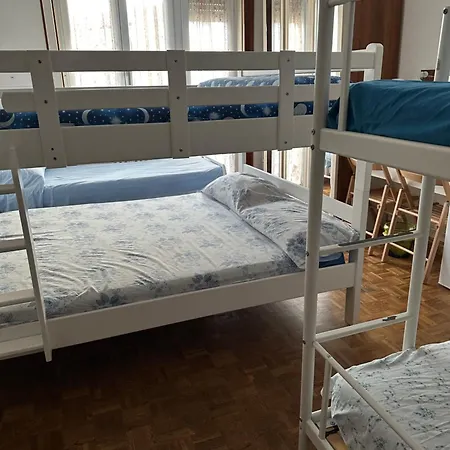 Konukevi Gigli, Con Cucina In Comune E Terrazza Milano