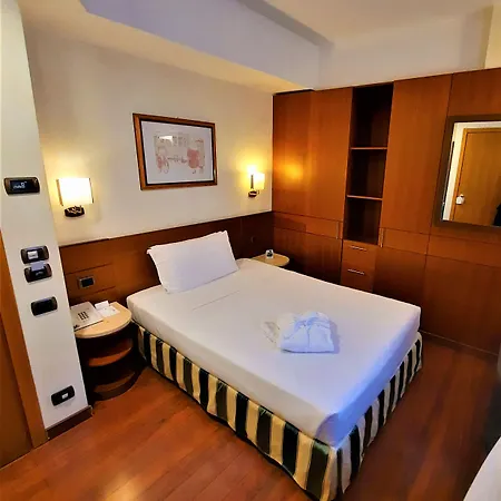 Mirage Sure Collection By Western Hotel 4*