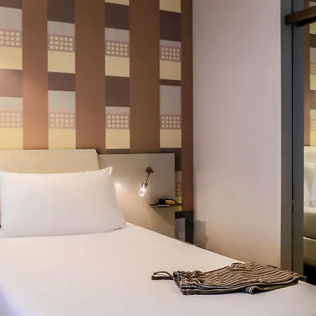 Mercure Solari Hotel