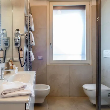 Mercure Solari 4*