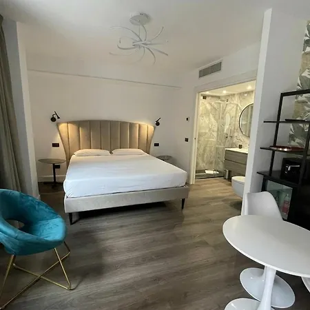 Hotel Zara 3*