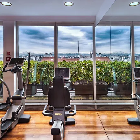 Hotel Crowne Plaza By Ihg 4*