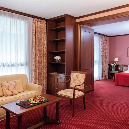 Hotel Leonardo Center 4*