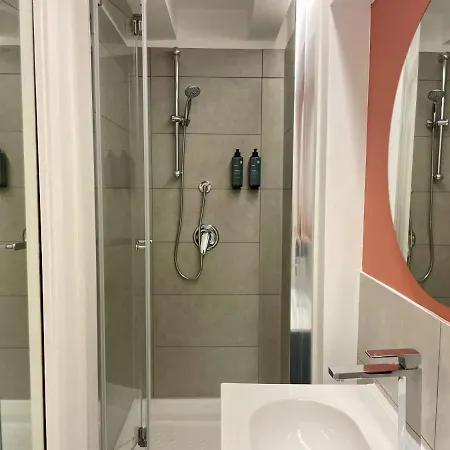 Relstay - Brera District Apartment *