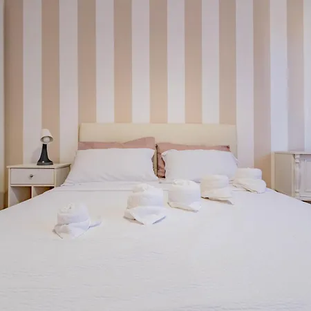 M.aurelio Light Brown Apartment *