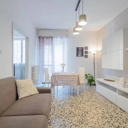 M.aurelio Light Brown Apartment *
