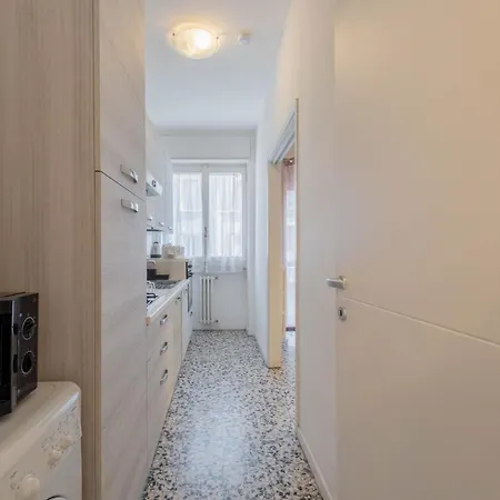 M.aurelio Light Brown Apartment
