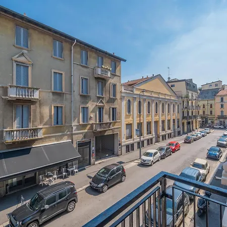 M.aurelio Light Brown Appartement