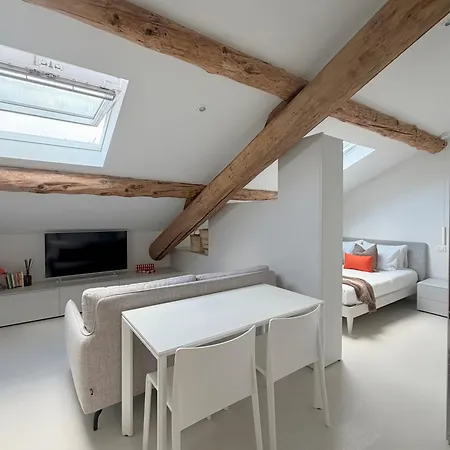 Apartment Mansarda San Gregorio Milan