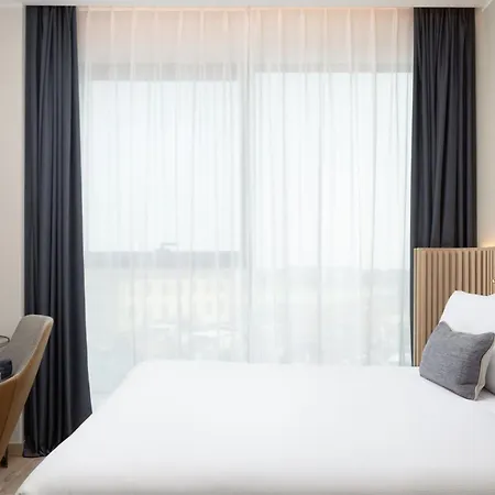 Courtyard By Marriott Linate Hotel