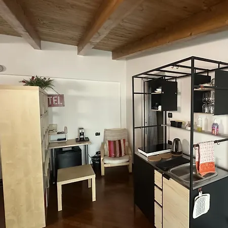 Casa Di Chloe - A Pochi Passi Dai Navigli Bocconi-naba-iulm -raggiungile Il Duomo A Piedi Apartment