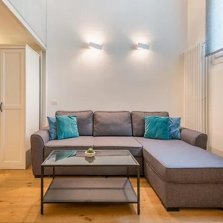 Cozy - Bocconi & Center
