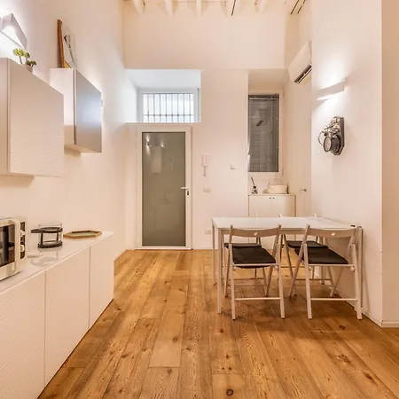 Apartment Cozy - Bocconi & Center